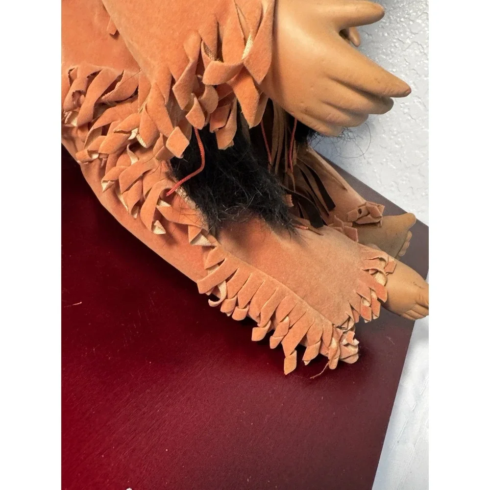 Southwestern NATIVE American Girl porcelain doll, Sz 16in/12in Seated